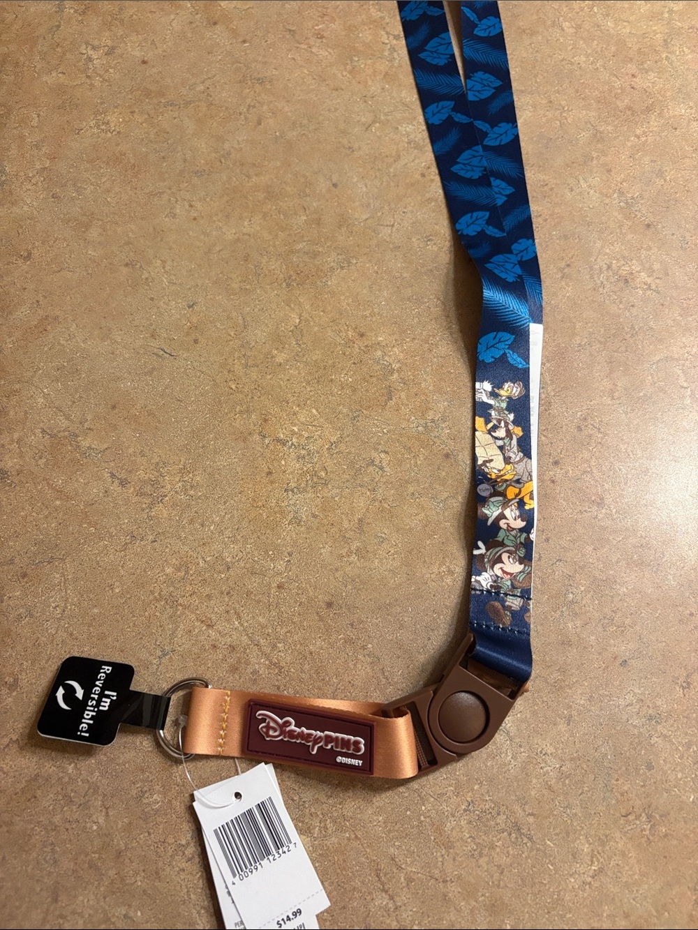 Large disney pin lanyard, reversible! BNWT